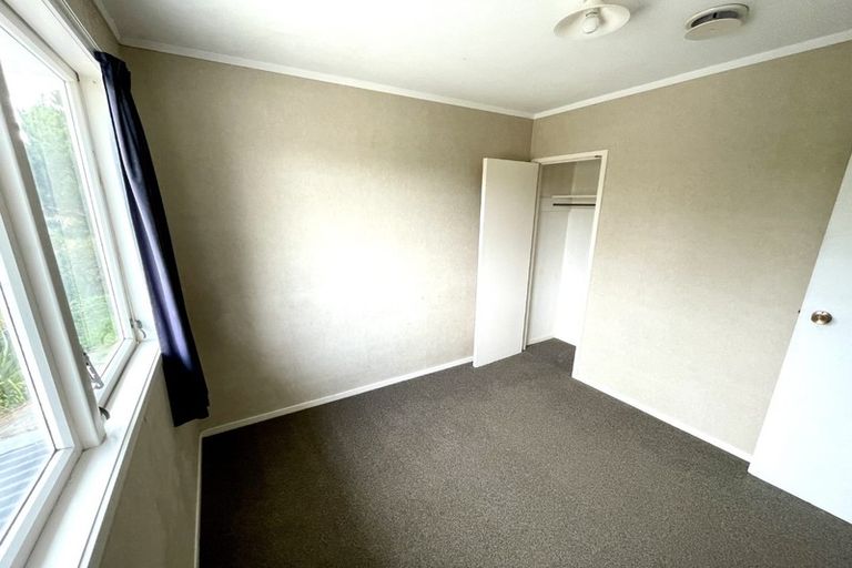 Photo of property in 41 Vina Place, Massey, Auckland, 0614