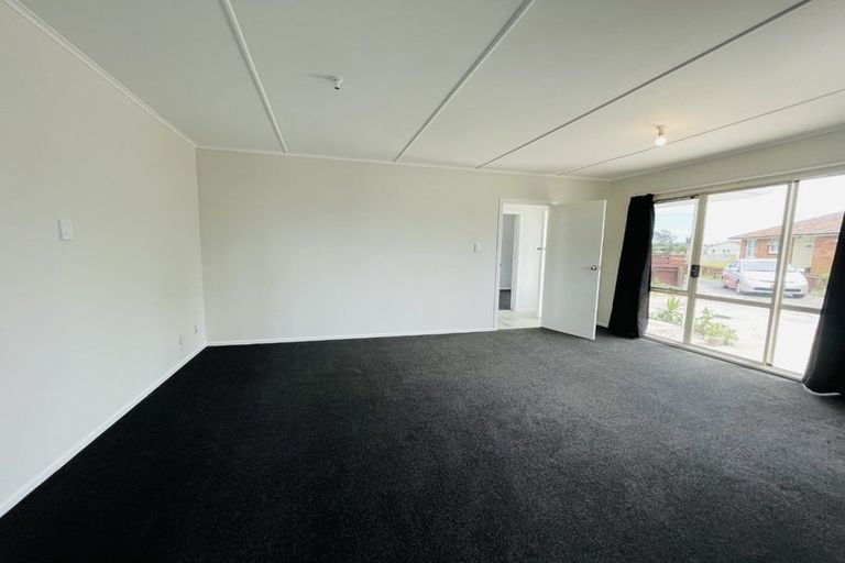 Photo of property in 1/26 Caravelle Close, Mangere, Auckland, 2022