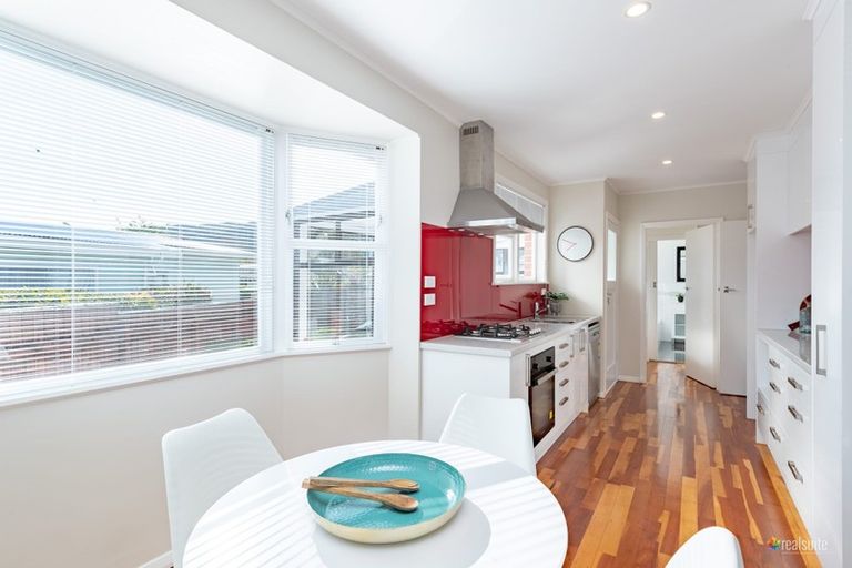 Photo of property in 15 Ruru Crescent, Heretaunga, Upper Hutt, 5018