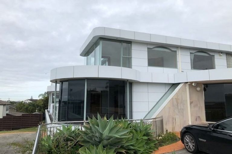 Photo of property in 99 East Coast Road, Castor Bay, Auckland, 0620