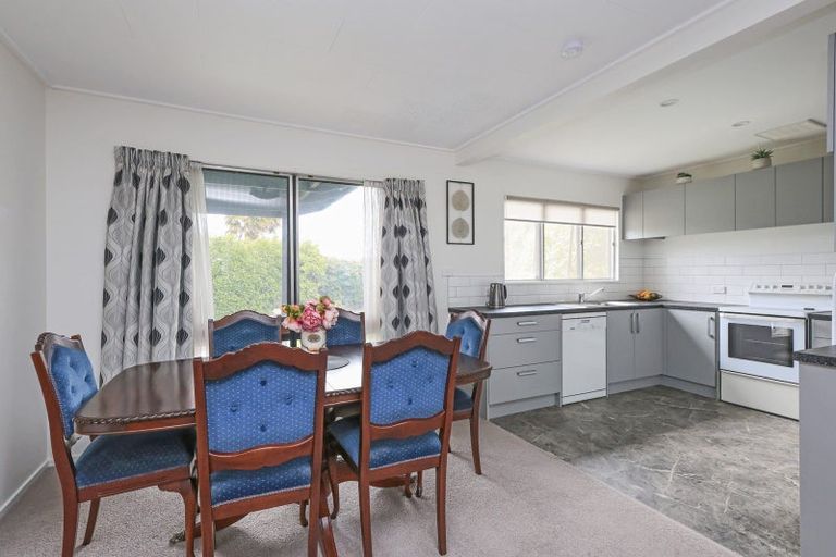 Photo of property in 24 Saint Hill Lane, Havelock North, 4130