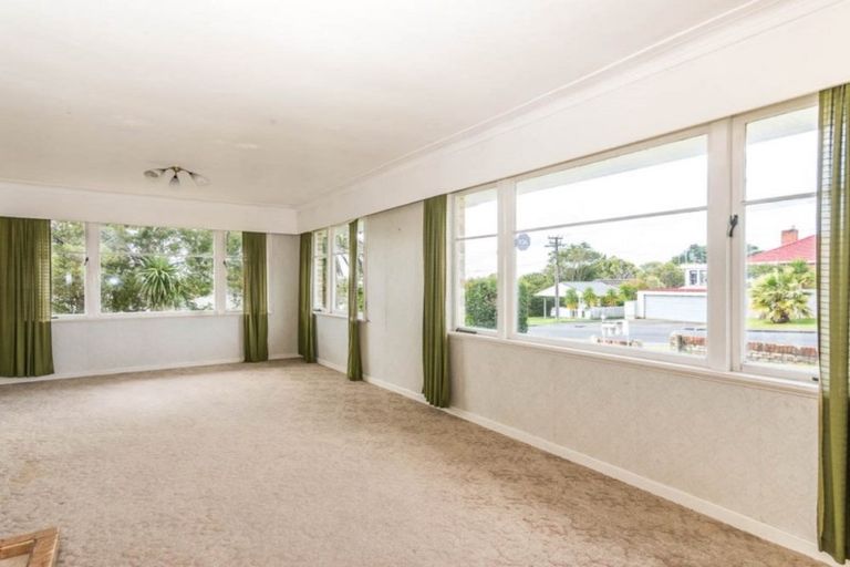 Photo of property in 1/42 Eastglen Road, Glen Eden, Auckland, 0602