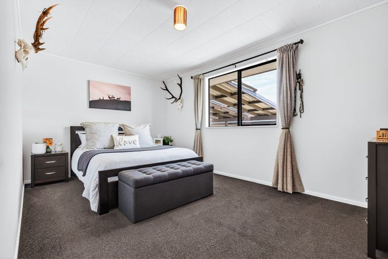 Photo of property in 60 Grace Crescent, Richmond Heights, Taupo, 3330