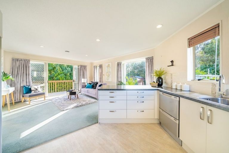 Photo of property in 7 Mariners Way, Whitby, Porirua, 5024