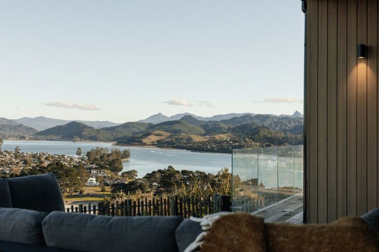 Photo of property in 196 Paku Drive, Tairua, 3508