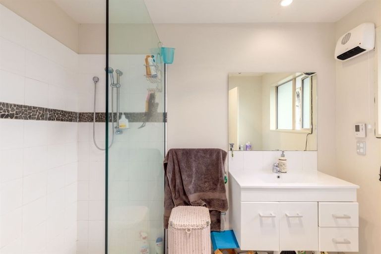 Photo of property in 18 Heyders Road, Spencerville, Christchurch, 8083