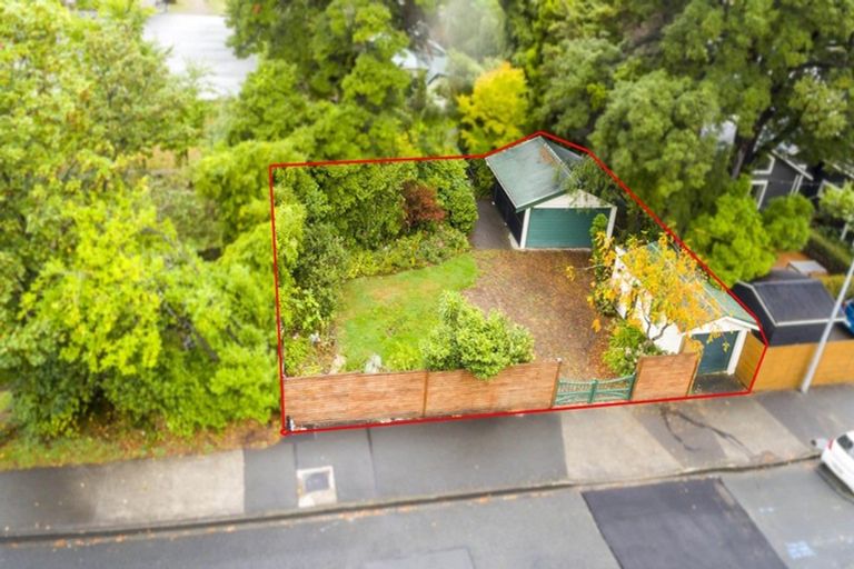 Photo of property in 56 Whitemans Road, Silverstream, Upper Hutt, 5019