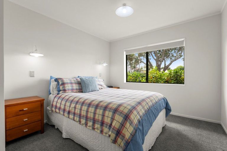 Photo of property in 100a Pacific View Road, Papamoa Beach, Papamoa, 3118