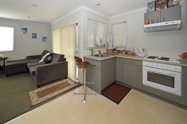 Photo of property in 81 Skipton Street, Mangere East, Auckland, 2024