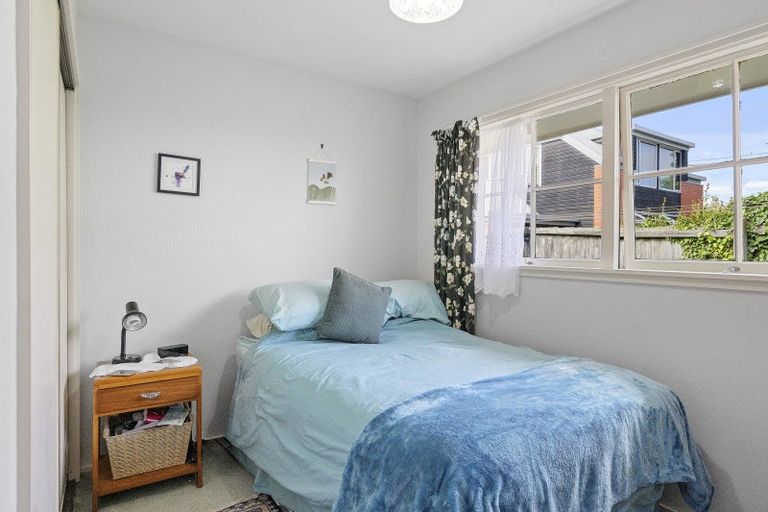 Photo of property in 1/2a Chilcombe Street, Ilam, Christchurch, 8041