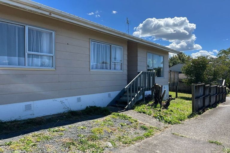 Photo of property in 2/10 Waratah Street, Birkenhead, Auckland, 0626