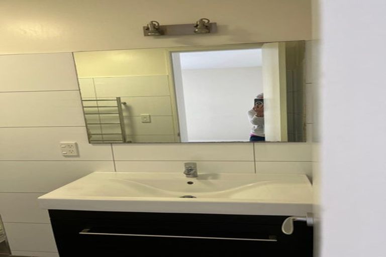 Photo of property in 5/25 Home Street, Mount Victoria, Wellington, 6011