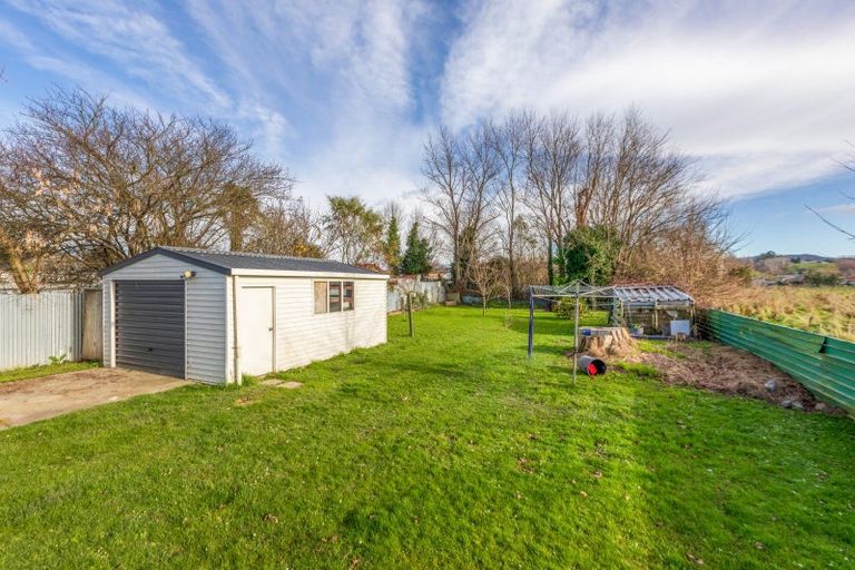 Photo of property in 5 Bennett Street, Waipawa, 4210