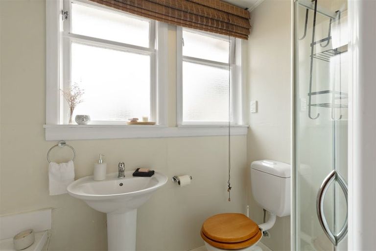 Photo of property in 10 Hillary Crescent, Upper Riccarton, Christchurch, 8041