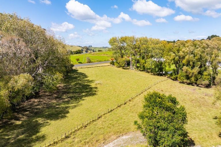 Photo of property in 368 Pahi Road, Pahi, Paparoa, 0571