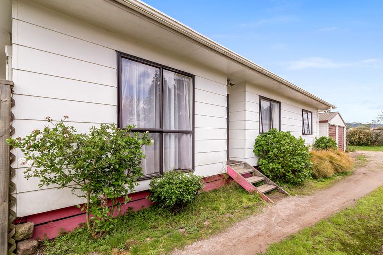 Photo of property in 22a Robinson Avenue, Holdens Bay, Rotorua, 3010