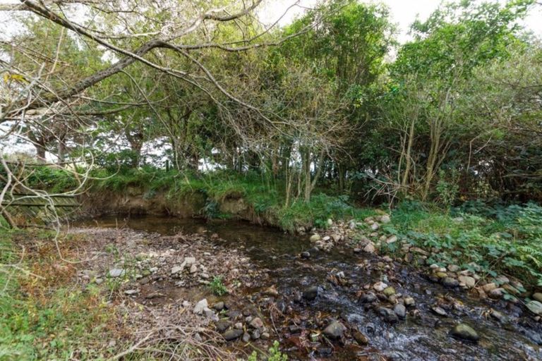 Photo of property in 360 Scotts Road, Linton, Palmerston North, 4472