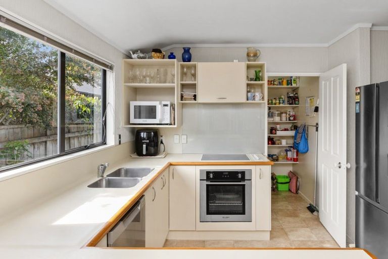 Photo of property in 18 Mission Road, Greenmeadows, Napier, 4112