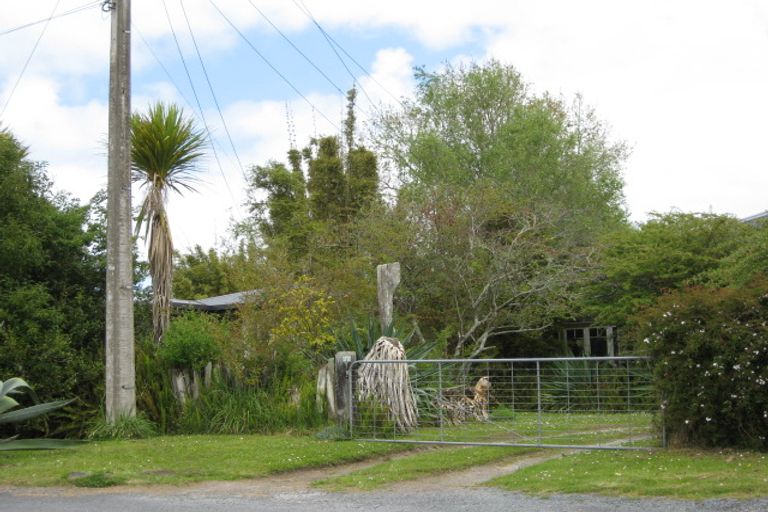 Photo of property in 22 School Road, Kaipara Flats, Warkworth, 0984