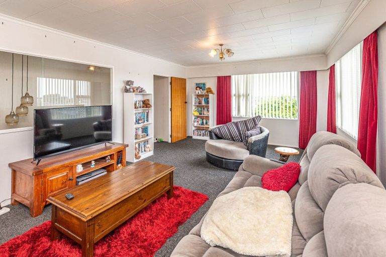 Photo of property in 6 Murch Place, Tawhero, Whanganui, 4500
