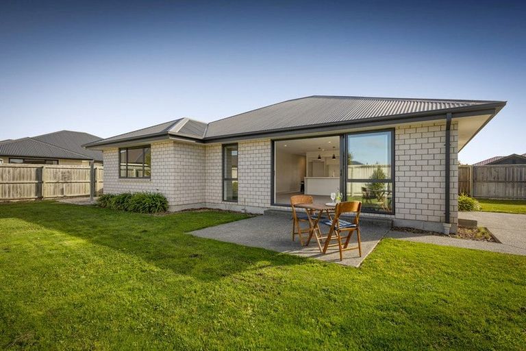 Photo of property in 4 Hamlett Drive, Woodend, 7610