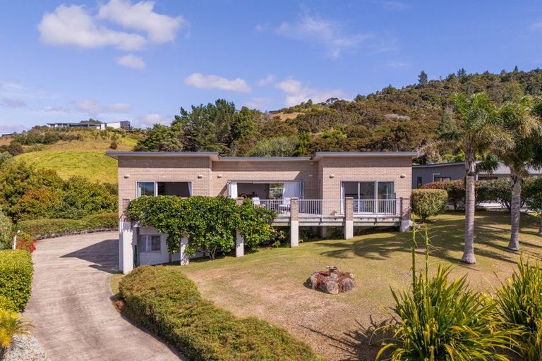 Photo of property in 16 Ohuka Place, Whitianga, 3510