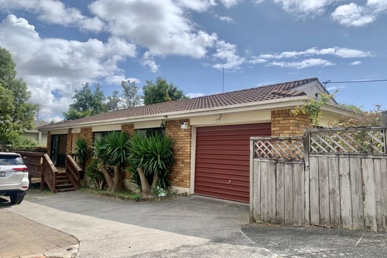 Photo of property in 62a Flanshaw Road, Te Atatu South, Auckland, 0610