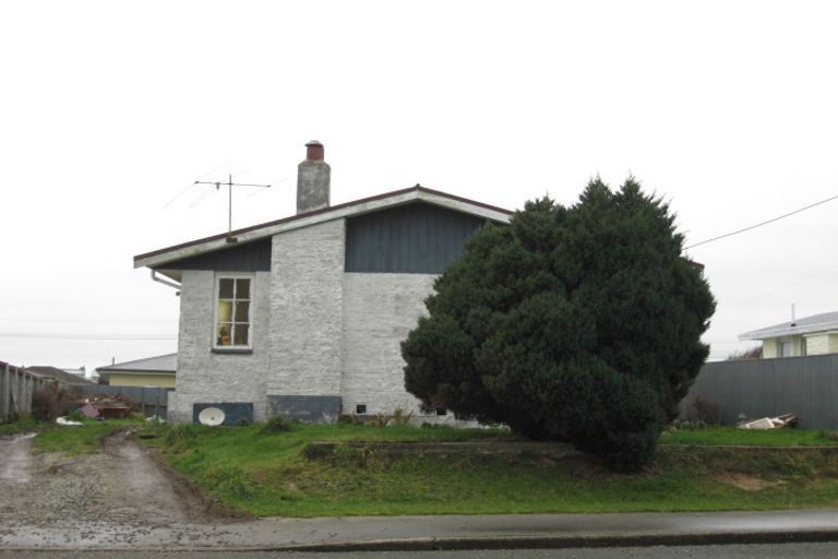 Photo of property in 98 Mcquarrie Street, Kingswell, Invercargill, 9812