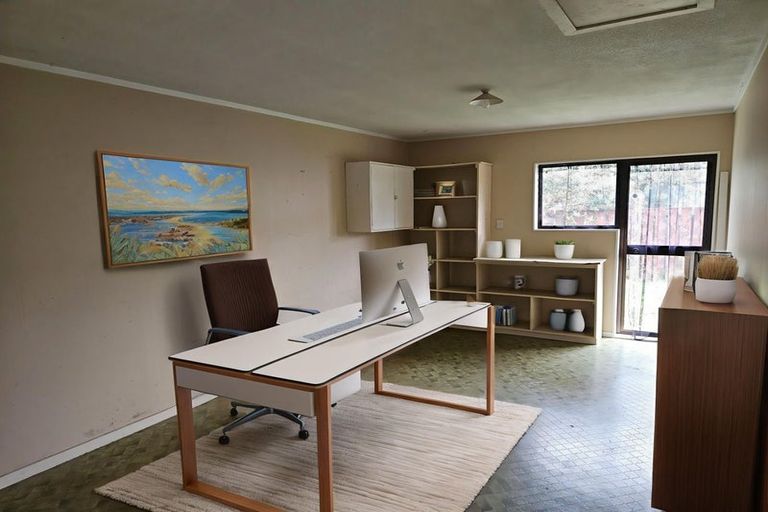 Photo of property in 1/3a Youngs Road, Papakura, 2110