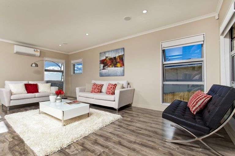 Photo of property in 285 Don Buck Road, Massey, Auckland, 0614