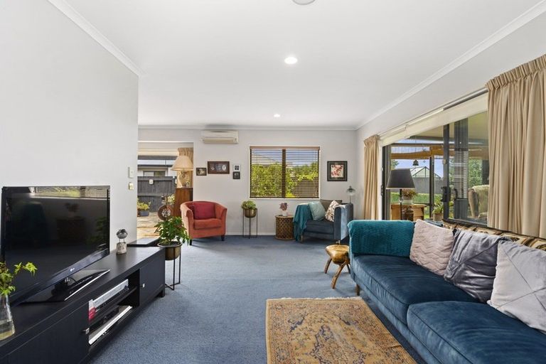 Photo of property in 17 Duggan Drive, Owhata, Rotorua, 3010