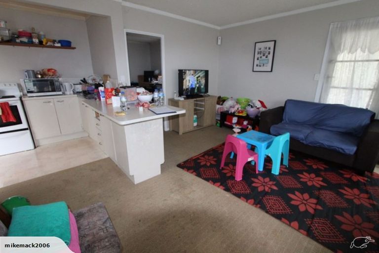 Photo of property in 23 Earlsworth Road, Mangere East, Auckland, 2024