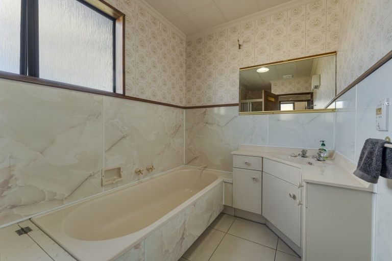 Photo of property in 66 Neplusultra Street, Cromwell, 9310