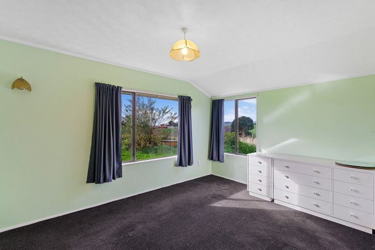 Photo of property in 101 Forest Lakes Road, Otaki, 5583