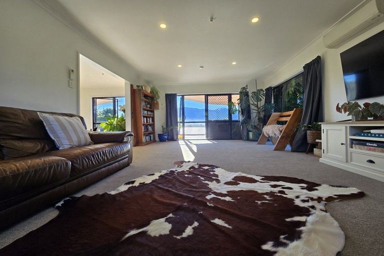 Photo of property in 7 Fyffe Avenue, Kaikoura, 7300