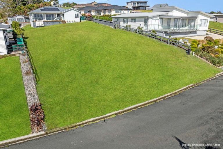 Photo of property in 12 Christine Drive, Coopers Beach, 0420