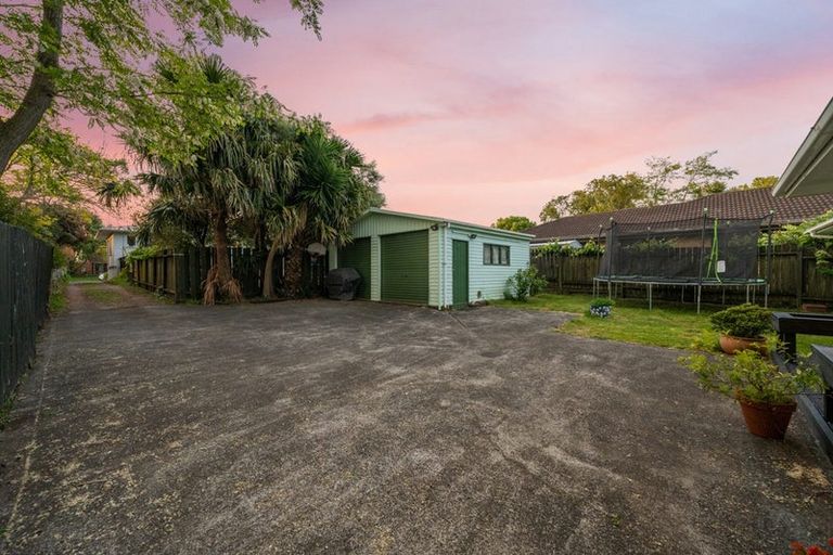 Photo of property in 468a Great South Road, Opaheke, Papakura, 2113