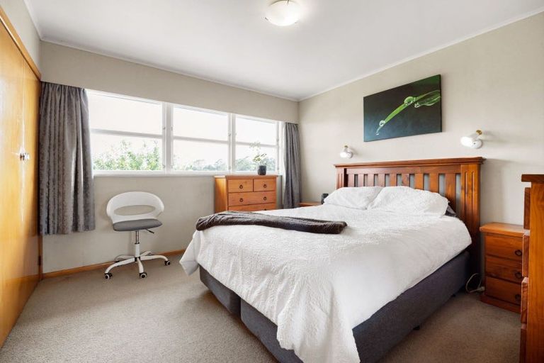 Photo of property in 15 Springfield Crescent, Enderley, Hamilton, 3214