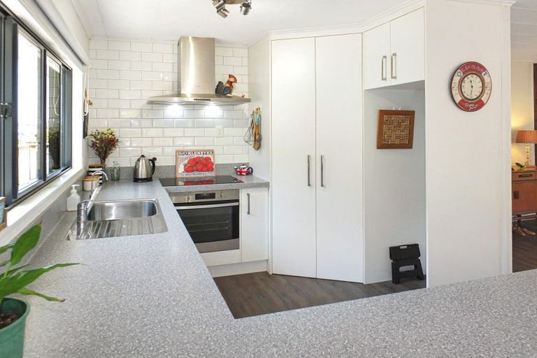 Photo of property in 25 Cousins Avenue East, Foxton Beach, Foxton, 4815