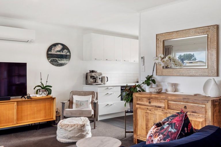 Photo of property in 22 Terrace Avenue, Mount Maunganui, 3116