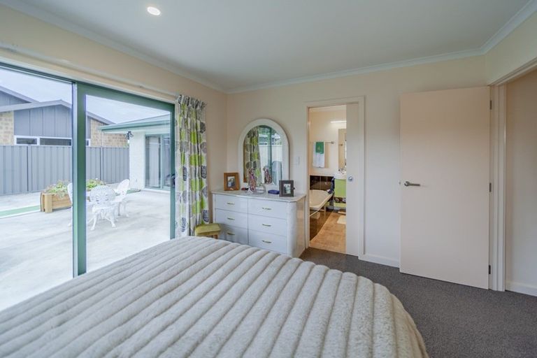 Photo of property in 7 Gregory Grove, Clive, 4102