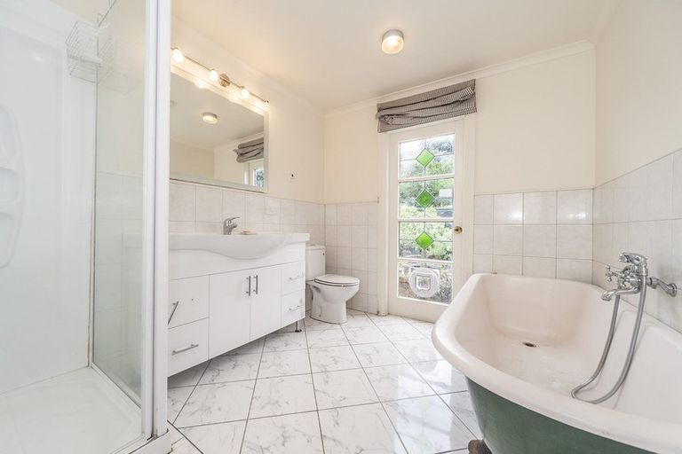 Photo of property in 18 Aurora Street, Petone, Lower Hutt, 5012