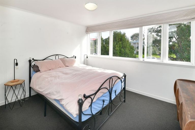 Photo of property in 2/911 Whangaparaoa Road, Manly, Whangaparaoa, 0930