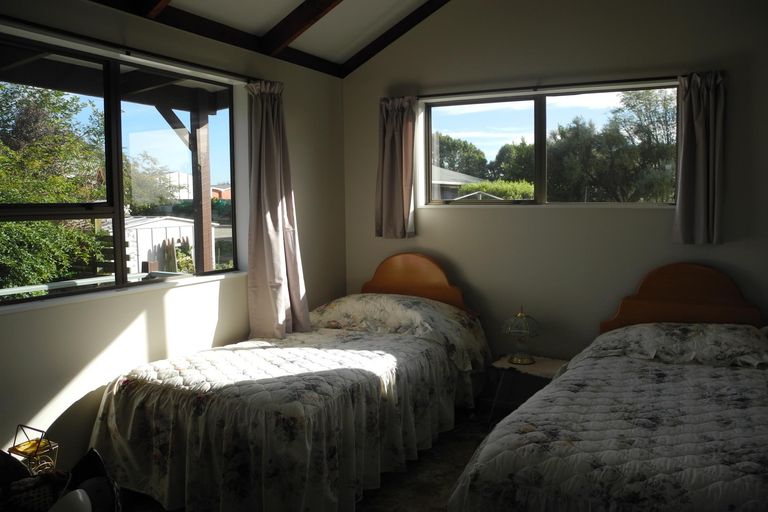 Photo of property in 18 Cameron Street, Waimate, 7924