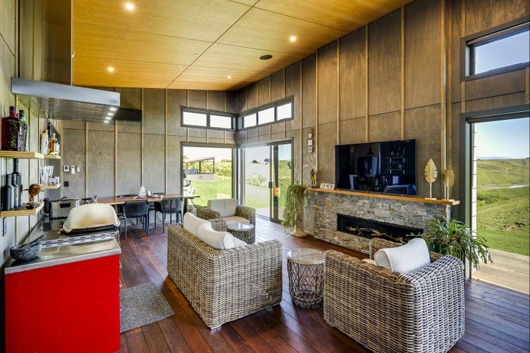 Photo of property in 49 Matuku Road, Crownthorpe, Hastings, 4179