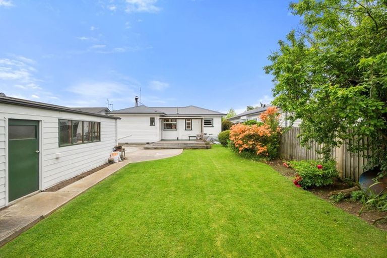 Photo of property in 162 Weston Road, St Albans, Christchurch, 8052