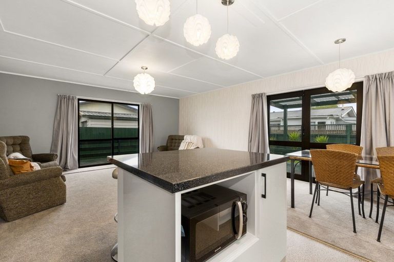 Photo of property in 41d Kawaha Point Road, Fairy Springs, Rotorua, 3015