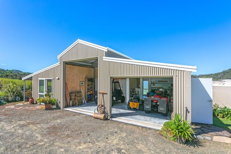 Photo of property in 6 Lois Lane, Hahei, Whitianga, 3591