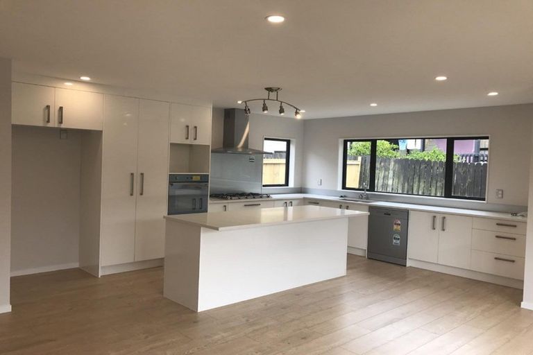 Photo of property in 35a James Walter Place, Mount Wellington, Auckland, 1060