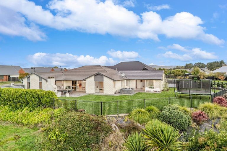 Photo of property in 49 Jarrett Terrace, Leamington, Cambridge, 3432